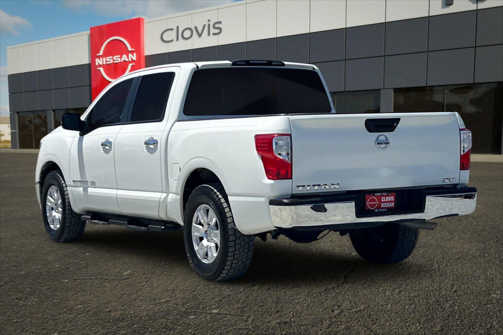 Used 2019 Nissan Titan SV RWD image 7