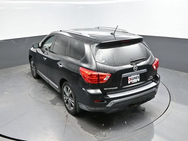 Used 2017 Nissan Pathfinder Platinum w/ Family Entertainment Package AWD/4WD image 24