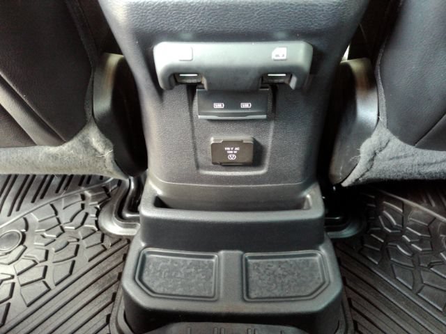 Used 2021 Jeep Wrangler Unlimited Sahara w/ Cold Weather Group AWD/4WD image 28