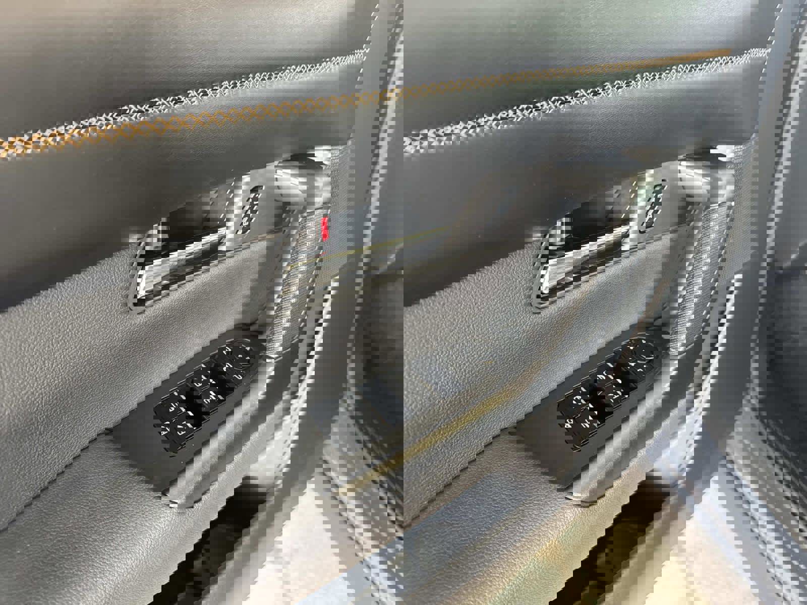 Certified 2025 MAZDA CX-50 2.5 Hybrid w/ Weather Package image 18