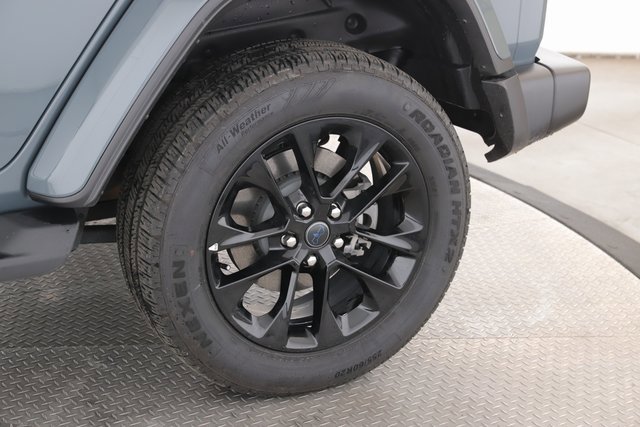 Used 2025 Jeep Wrangler Unlimited Sahara image 14