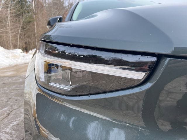 New 2026 Volvo XC40 B5 Plus w/ Climate Package AWD/4WD image 10