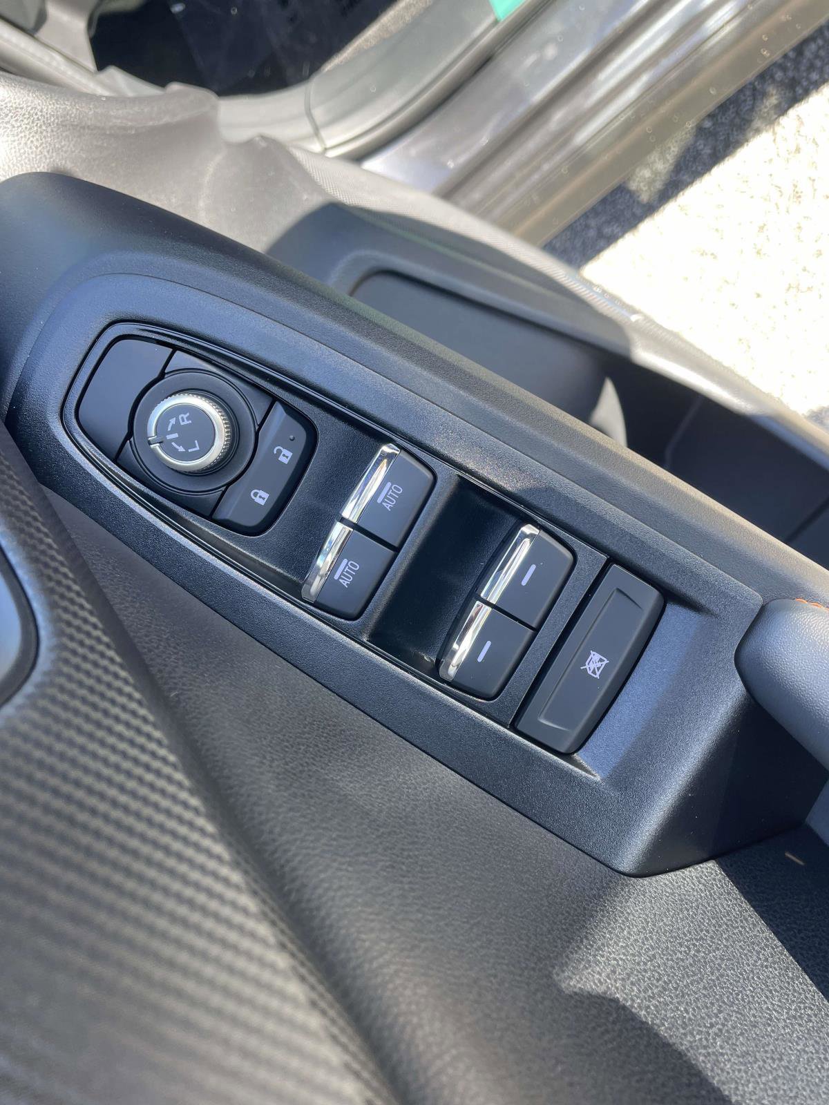 New 2025 Subaru Crosstrek 2.5i Limited w/ Crosstrek Mirror Package image 5