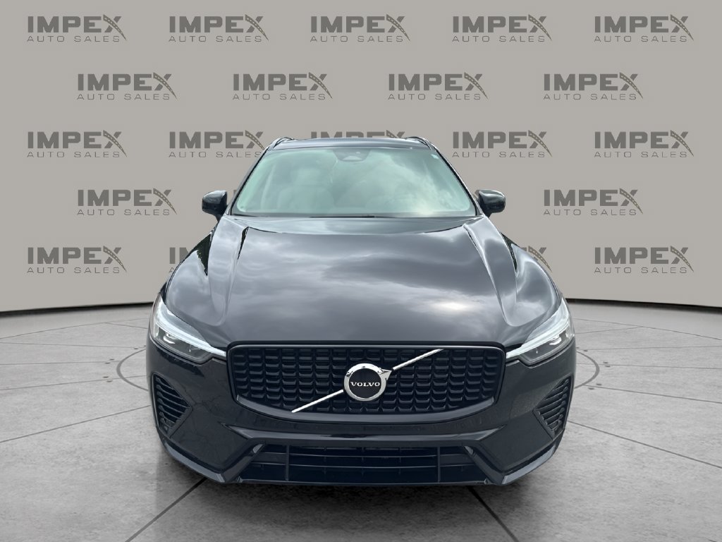 Used 2024 Volvo XC60 T8 Core AWD/4WD image 8