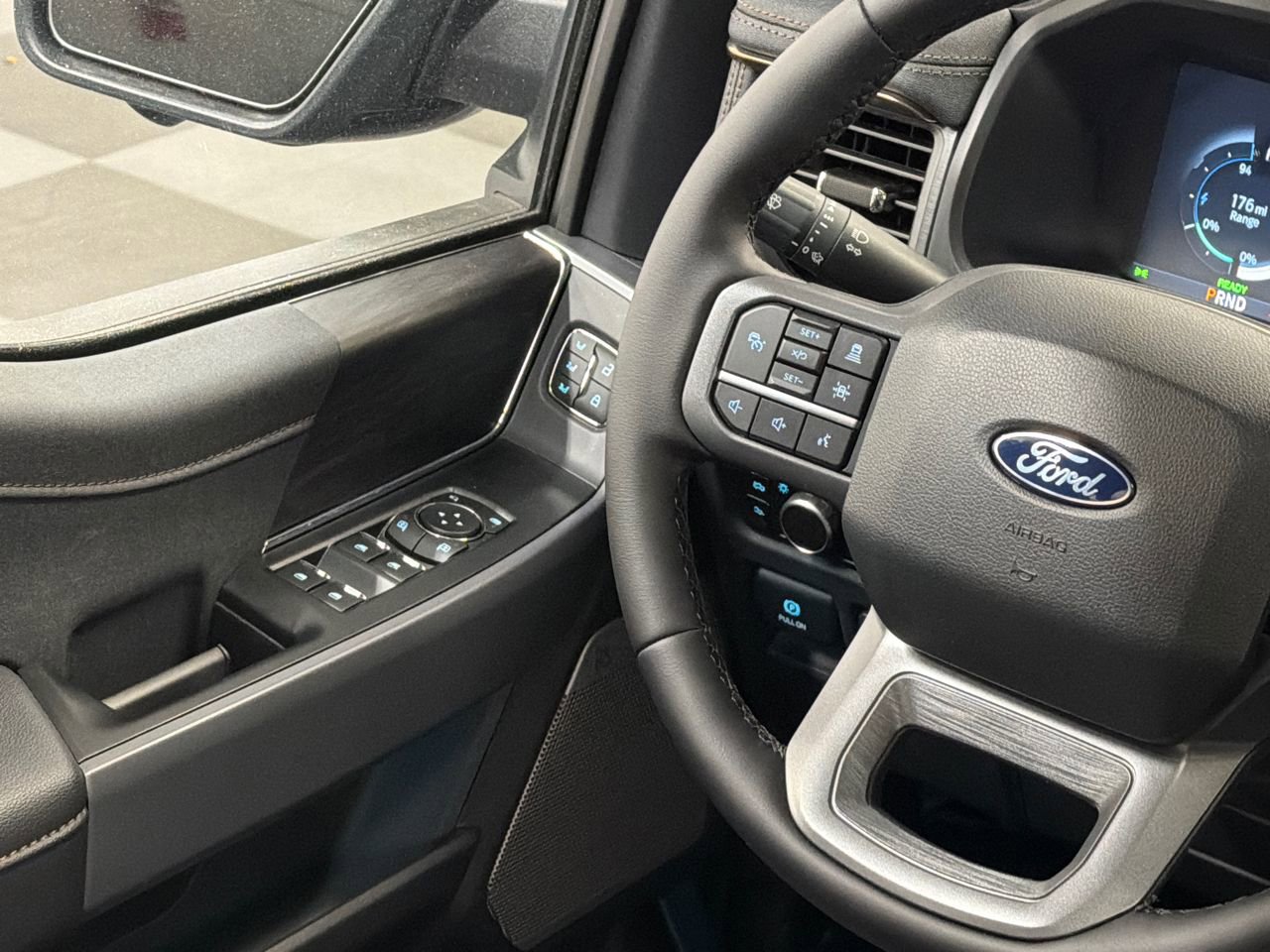 New 2025 Ford F150 Lightning Lariat image 25