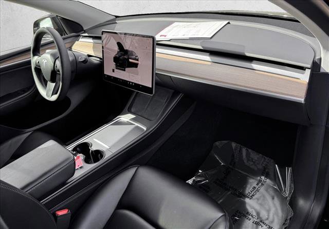 Used 2023 Tesla Model Y Long Range image 21
