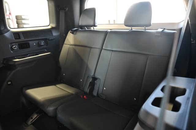 Used 2024 Hyundai Santa Fe Calligraphy AWD/4WD image 12