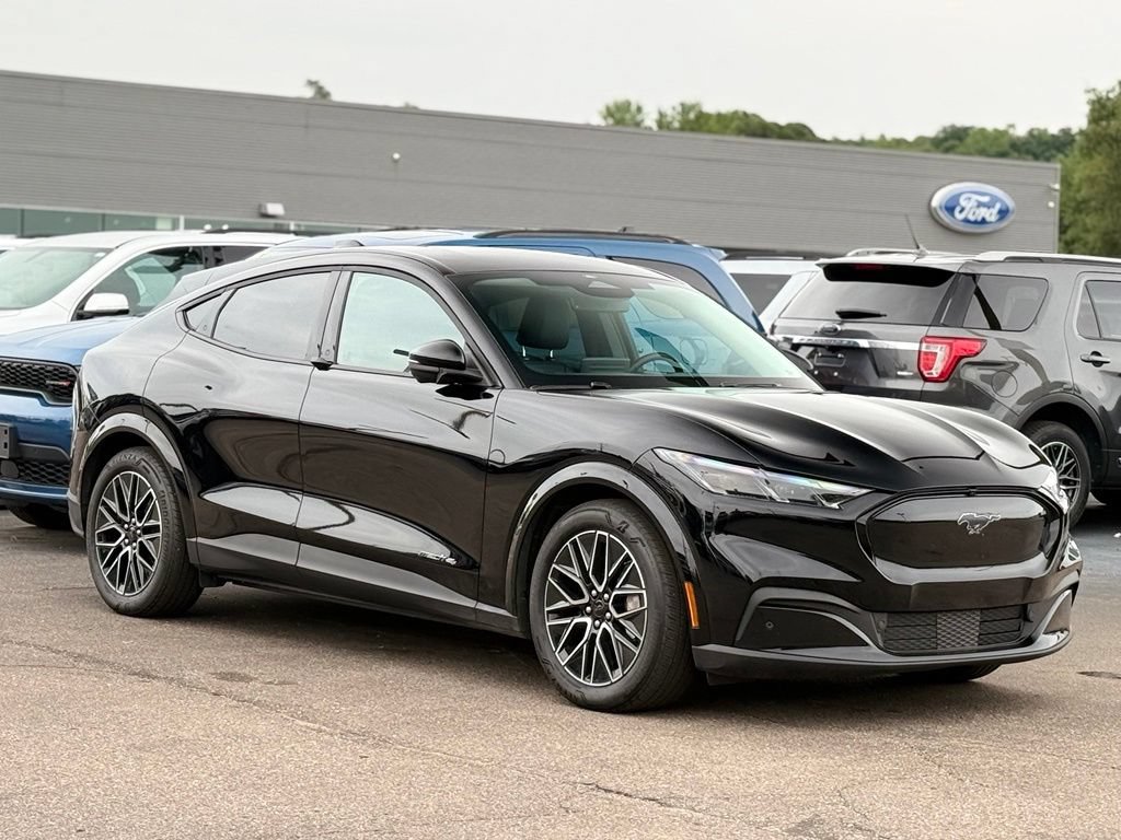 Used 2025 Ford Mustang Mach-E Premium AWD/4WD image 33
