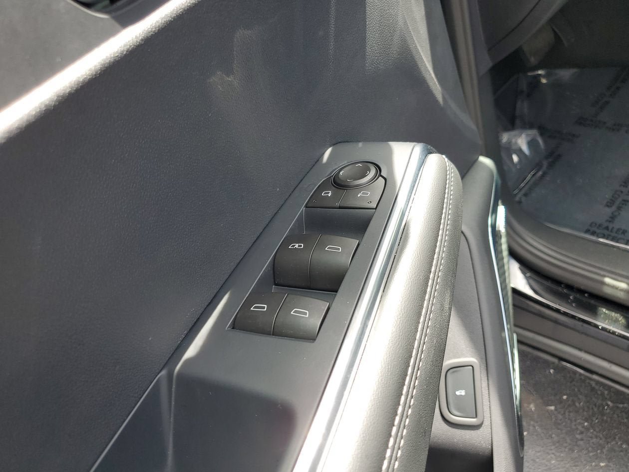 New 2026 GMC Acadia Elevation w/ Black Edition FWD image 18