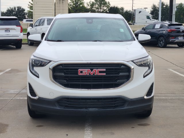 Used 2021 GMC Terrain SLE FWD image 2