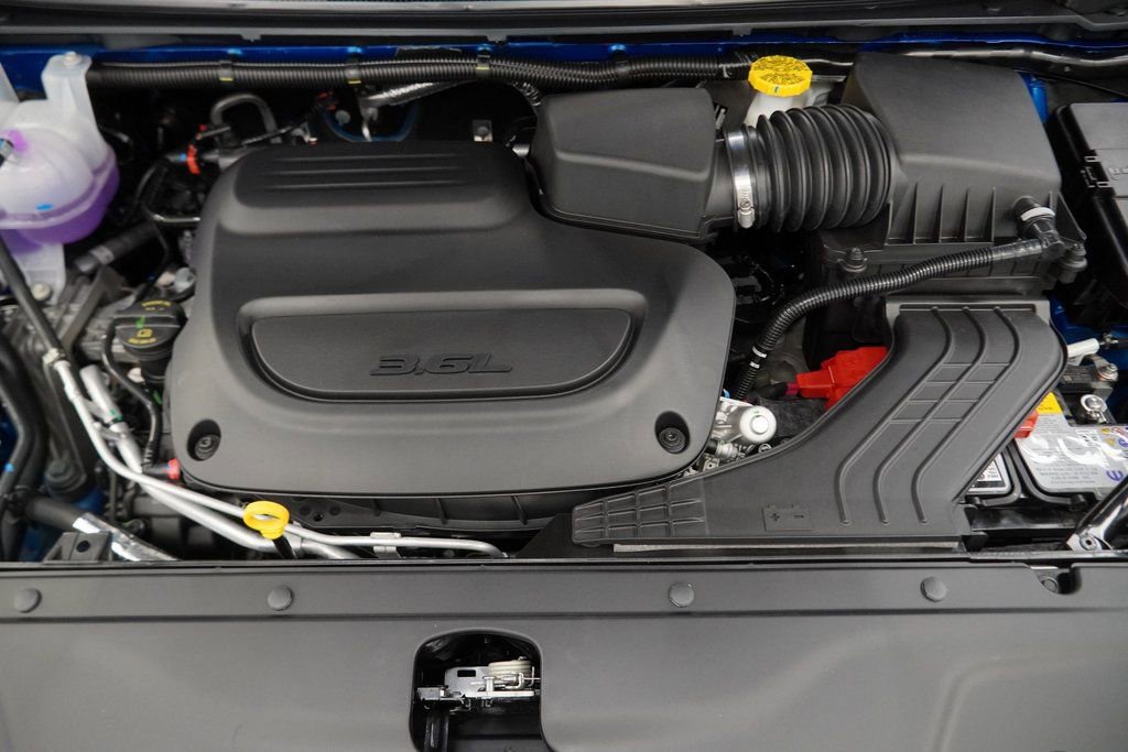 New 2026 Chrysler Pacifica Select w/ S Appearance Package image 35