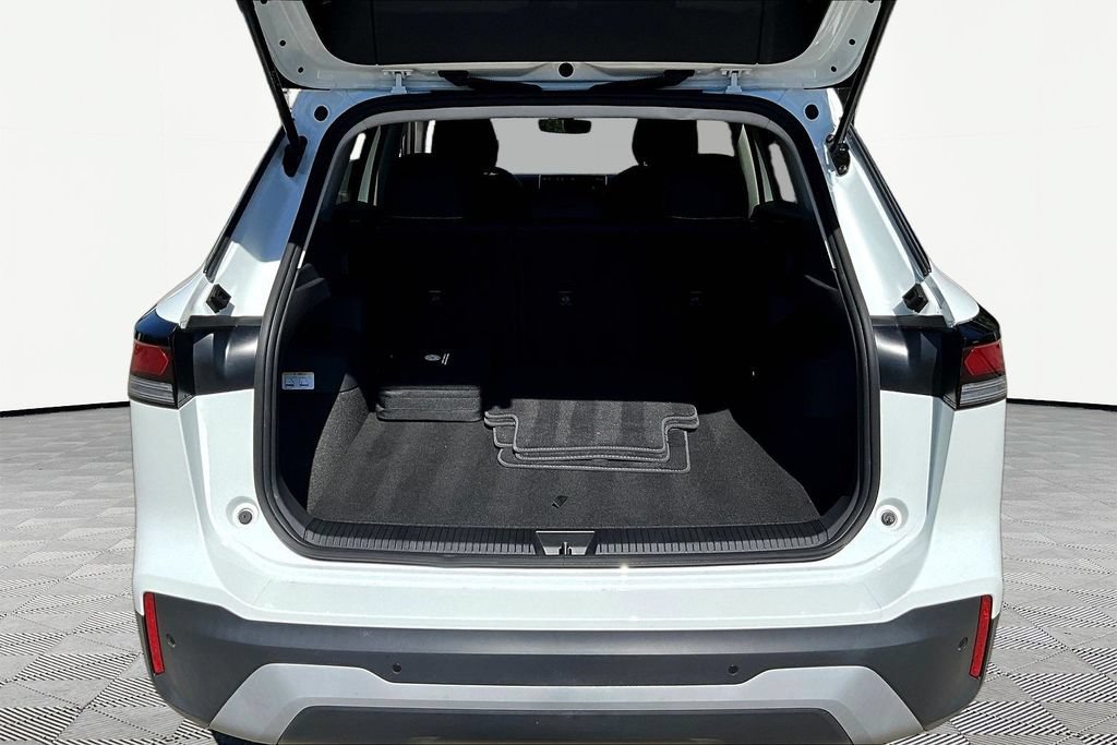Used 2025 Volkswagen Tiguan S FWD image 26