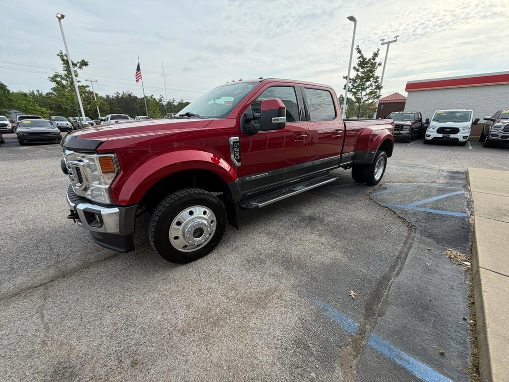 Used 2020 Ford F450 Lariat w/ Lariat Value Package AWD/4WD image 3