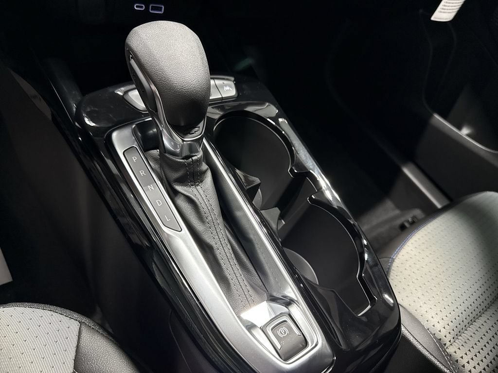 New 2026 Chevrolet Trax LT w/ Midnight Edition FWD image 16