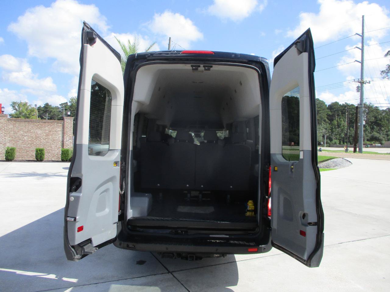 Used 2016 Ford Transit 350 XLT RWD image 15