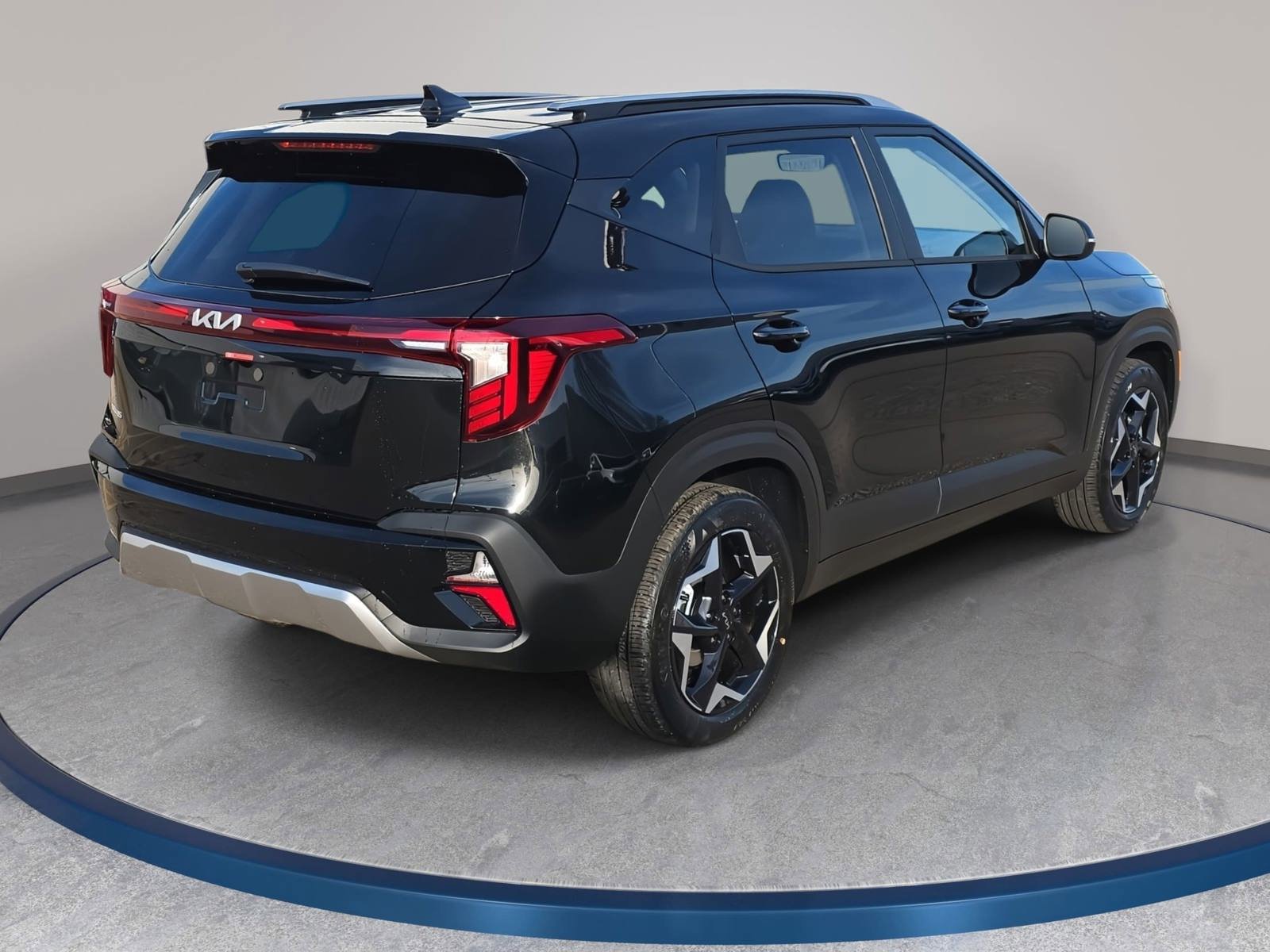 New 2026 Kia Seltos S FWD image 5