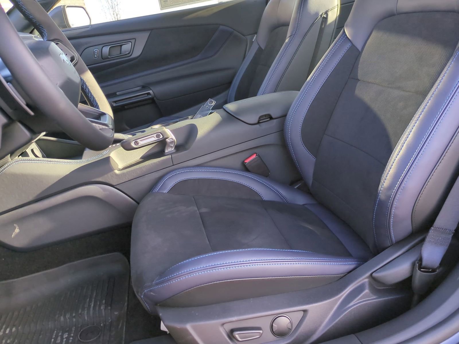 New 2025 Ford Mustang Dark Horse w/ Dark Horse Handlin Package image 17