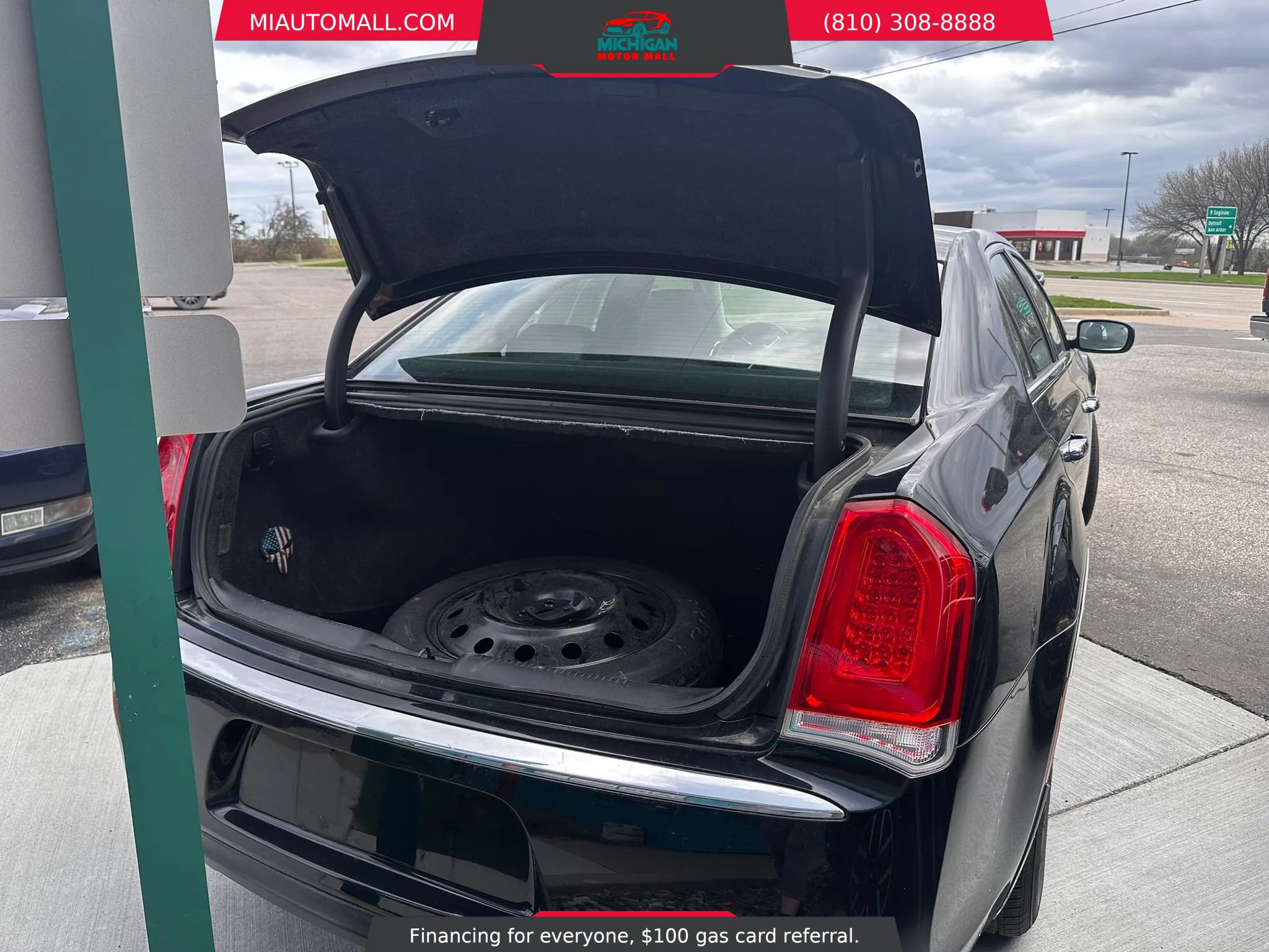 Used 2016 Chrysler 300 C AWD/4WD image 7