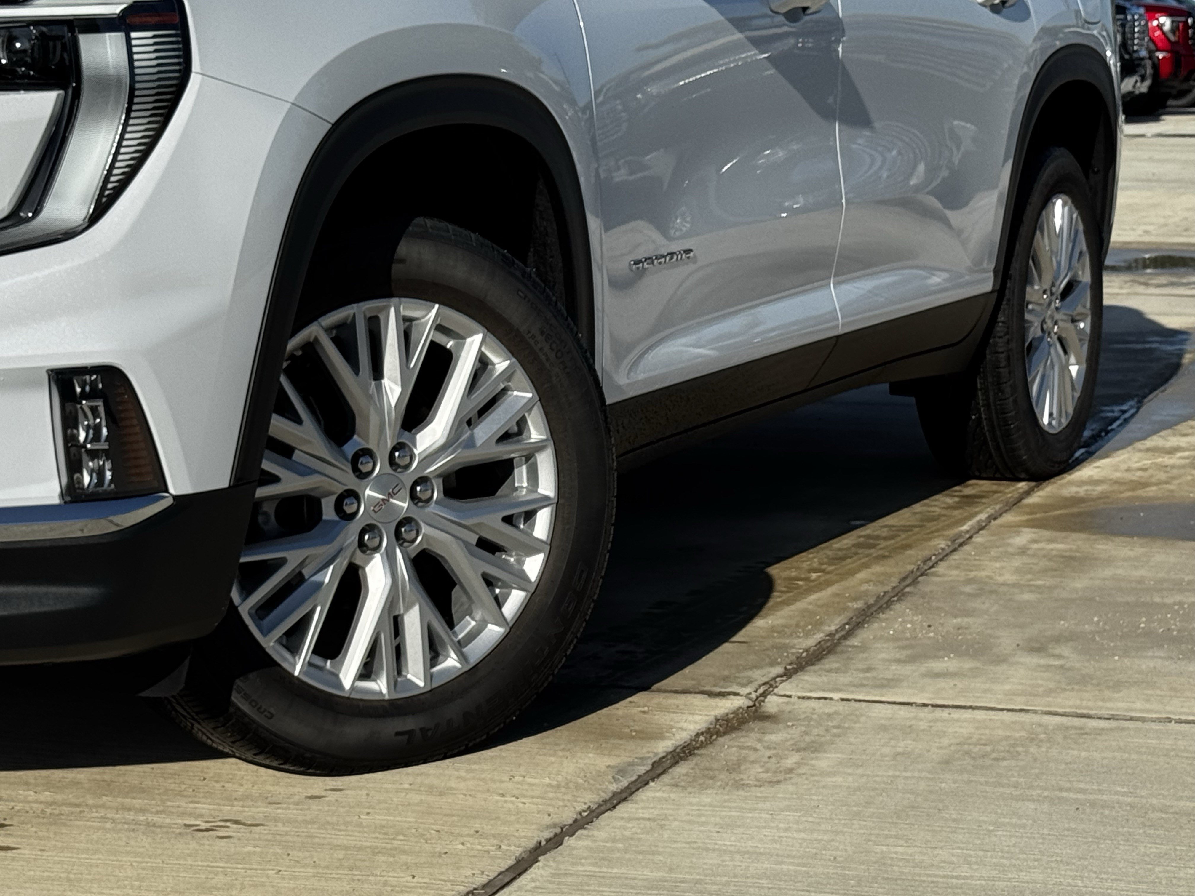 New 2026 GMC Acadia Elevation w/ Elevation Premium Package FWD image 3