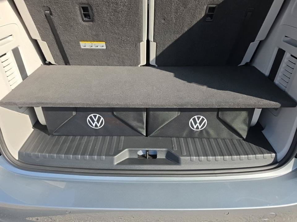 Used 2025 Volkswagen ID. Buzz 1st Edition w/ Cupholders Package AWD/4WD image 21