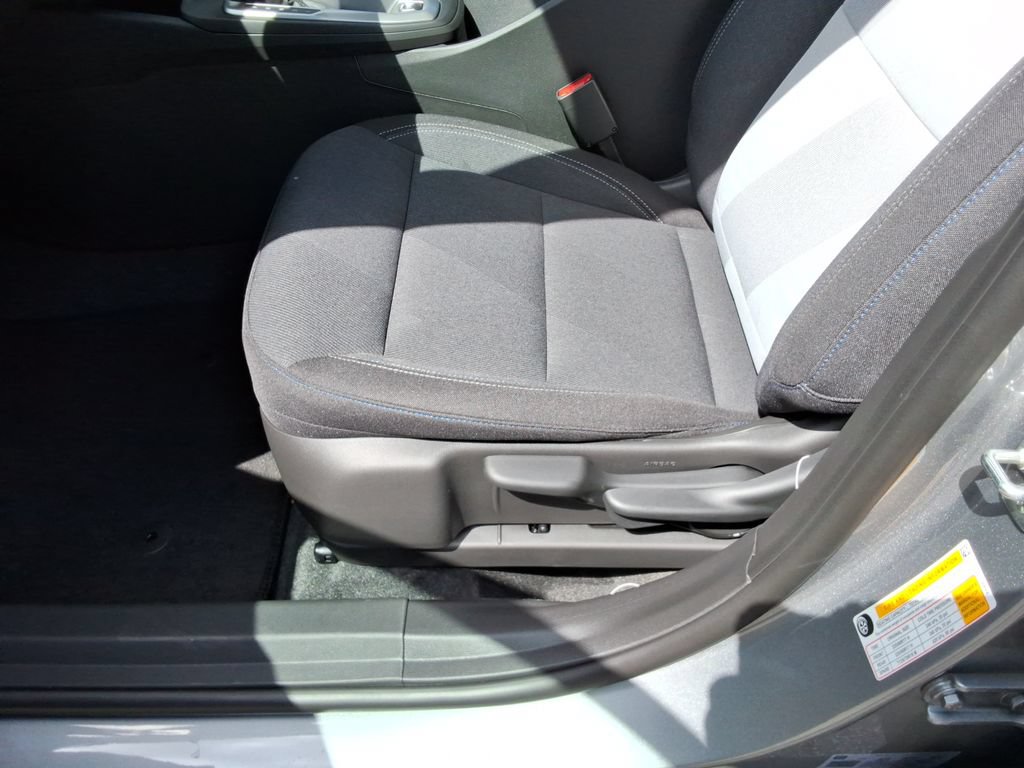 New 2026 Chevrolet Trax LS w/ LS Convenience Package FWD image 22