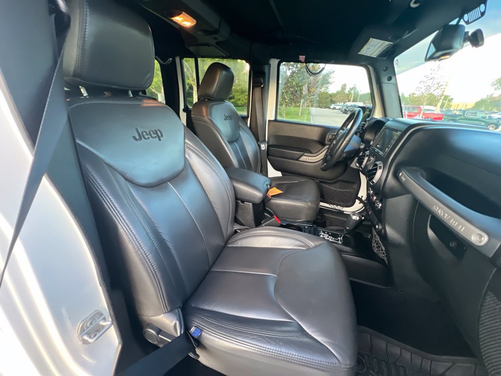 Used 2015 Jeep Wrangler Unlimited Sport w/ Quick Order Package 24S AWD/4WD image 29