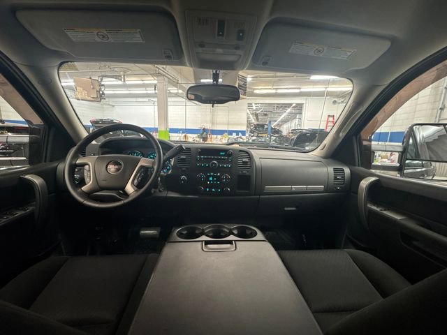 Used 2010 GMC Sierra 2500 SLE w/ SLE Preferred Package image 26