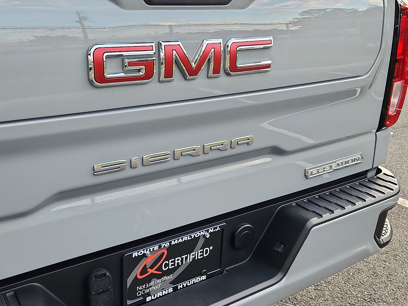 Used 2024 GMC Sierra 1500 Elevation AWD/4WD image 30