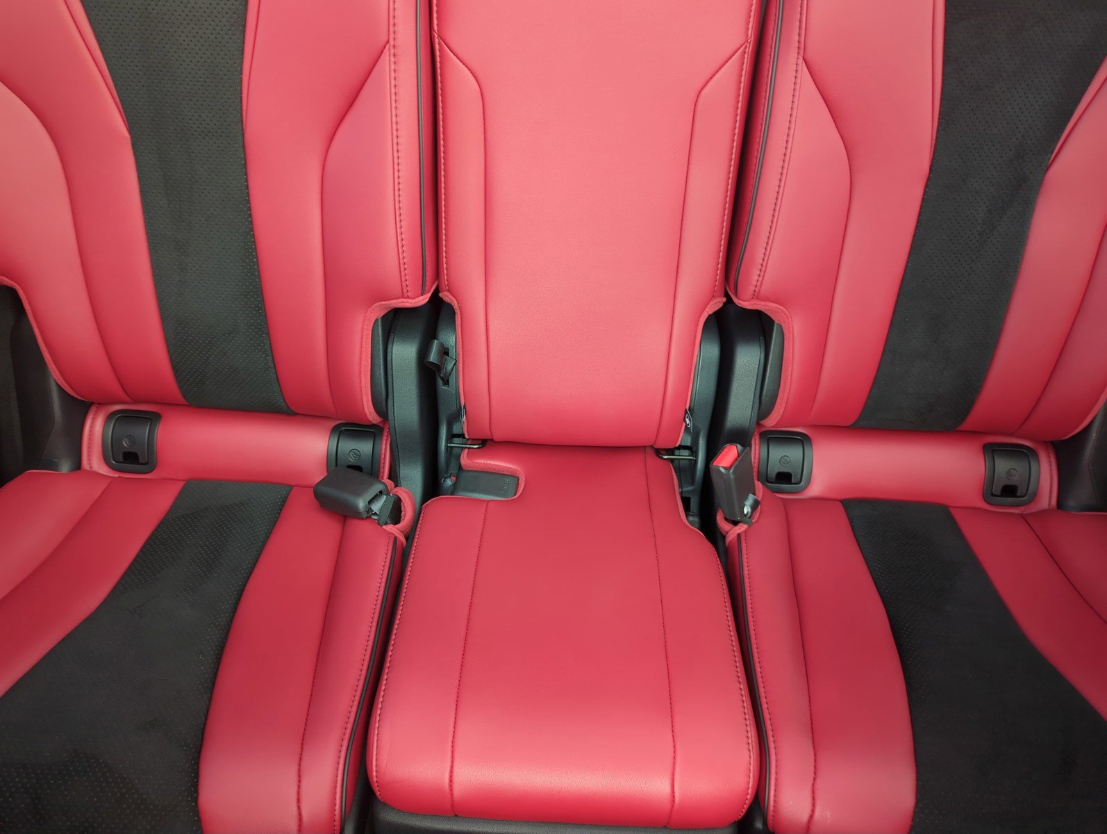 Used 2023 Acura MDX A-Spec image 13