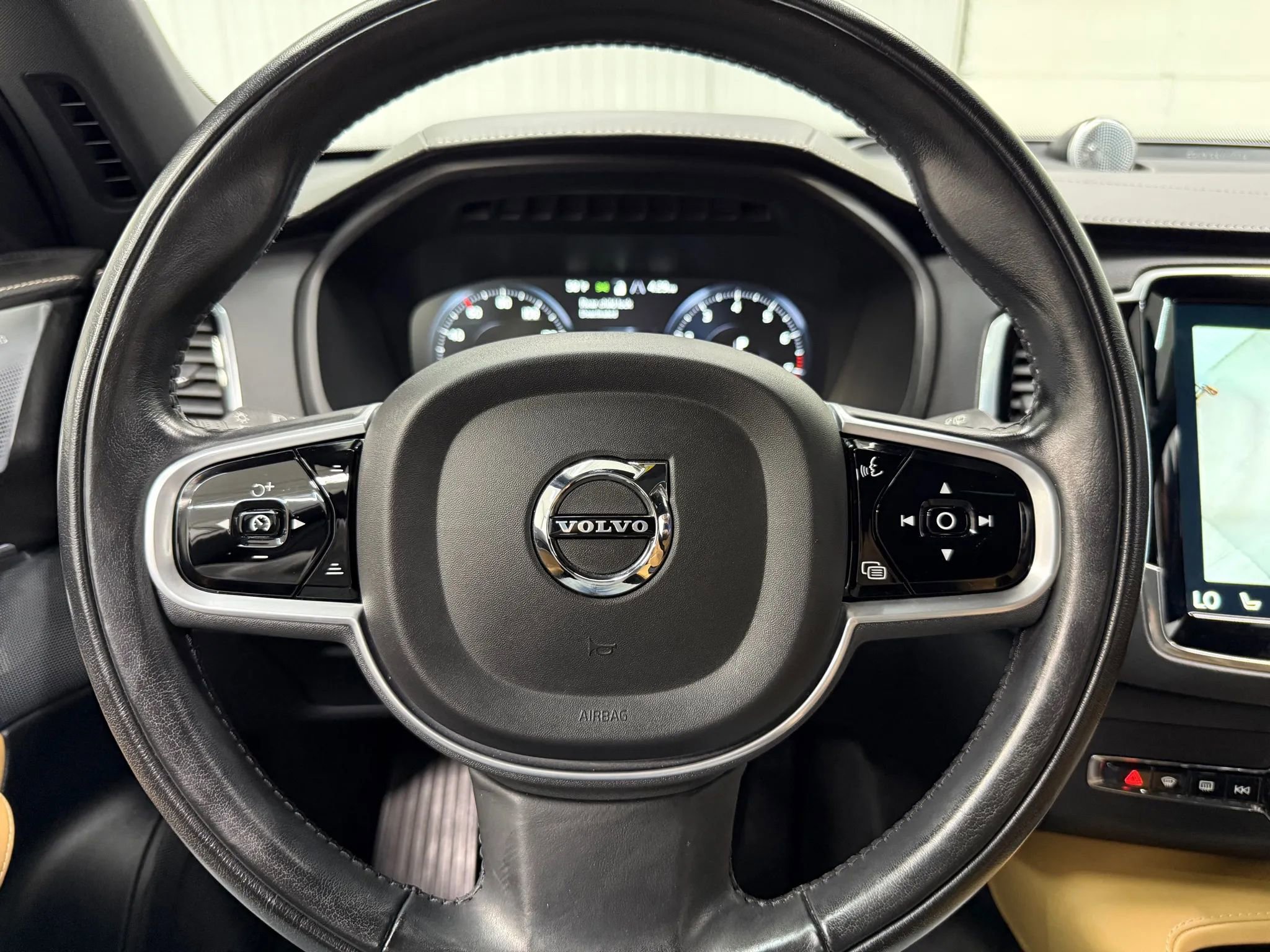 Used 2021 Volvo XC90 T6 Inscription w/ Advanced Package image 20