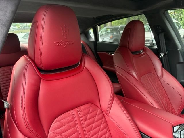 Used 2022 Maserati Quattroporte Trofeo RWD image 36