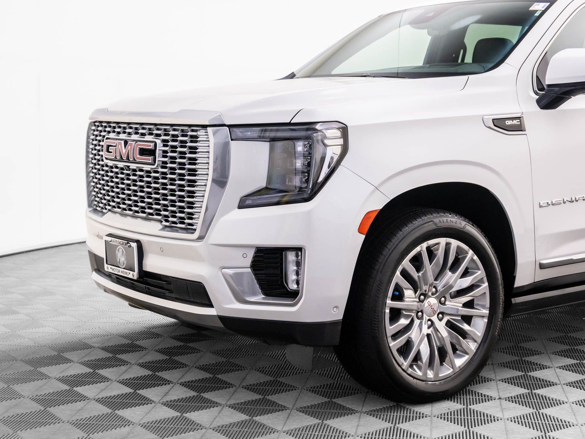 Used 2023 GMC Yukon Denali w/ Denali Reserve Package image 36