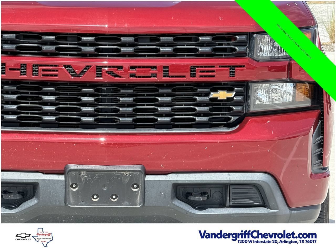 Used 2019 Chevrolet Silverado 1500 Custom w/ Custom Value Package AWD/4WD image 9