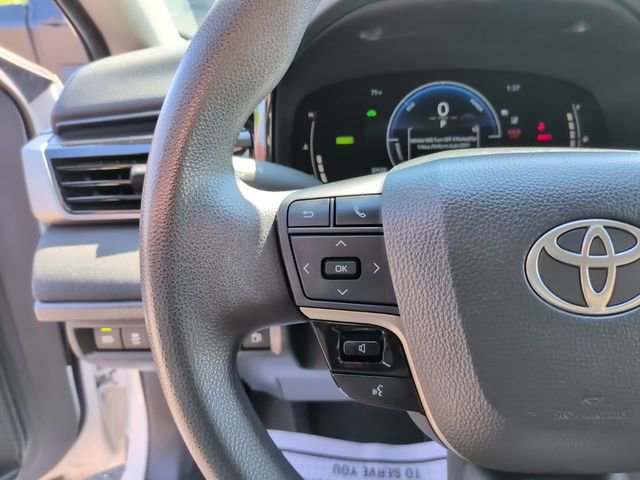 Used 2025 Toyota Camry LE FWD image 16