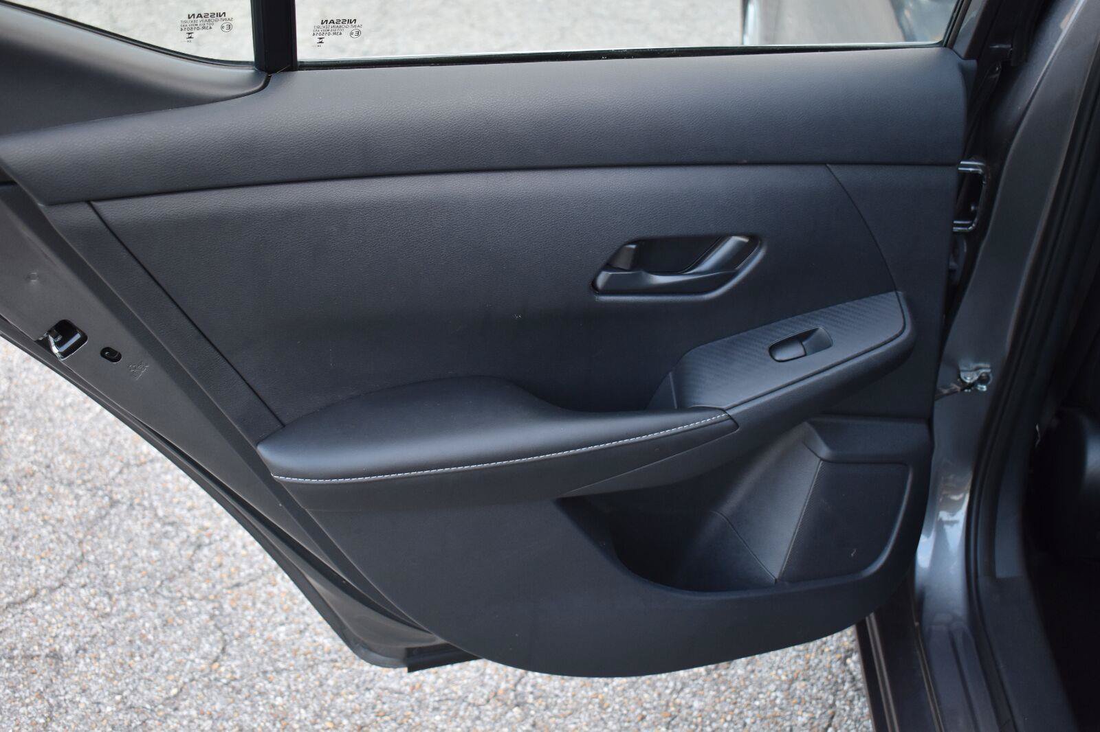 Used 2025 Nissan Sentra S FWD image 39