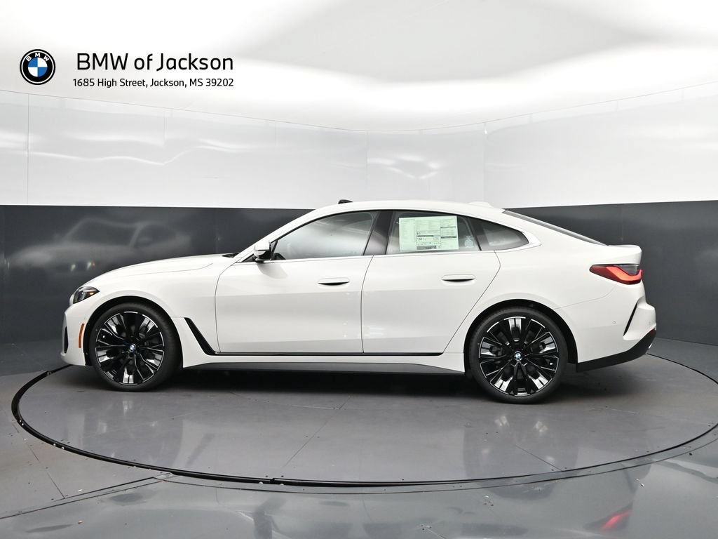 New 2026 BMW 430i w/ Premium Package RWD image 4