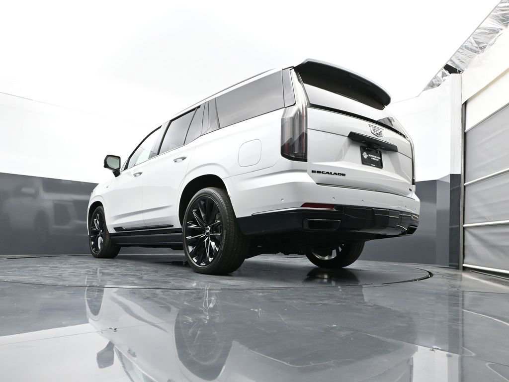 Used 2025 Cadillac Escalade Sport Platinum w/ LPO, ONYX Package AWD/4WD image 47