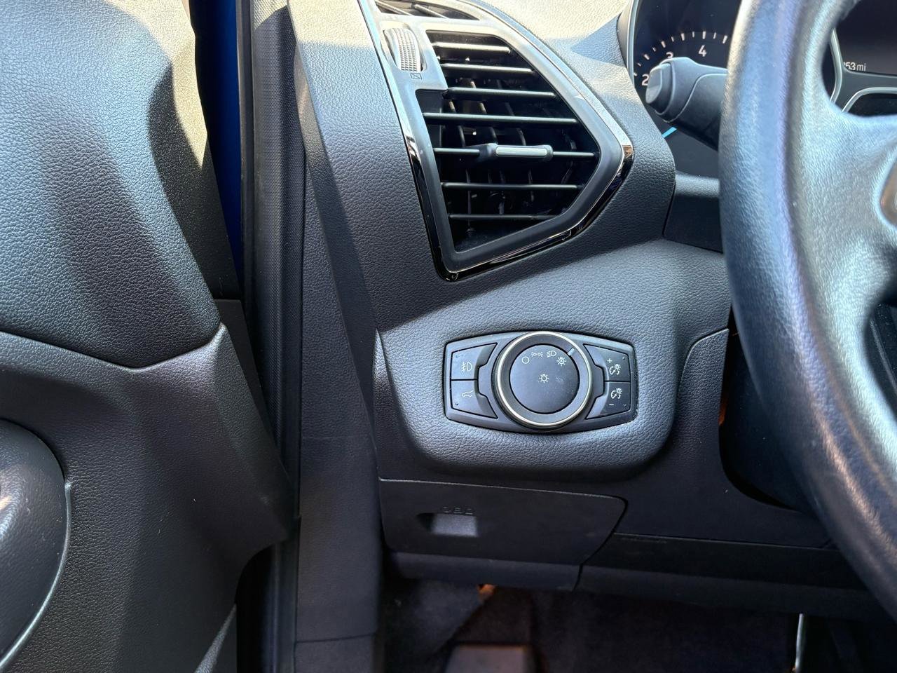 Used 2018 Ford Escape SEL w/ Ford Safe & Smart Package image 32