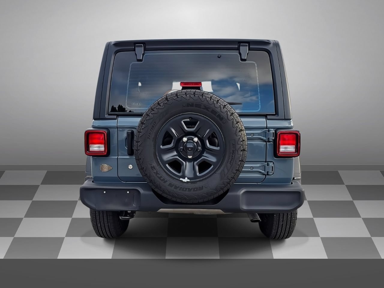 Used 2024 Jeep Wrangler Sport AWD/4WD image 5
