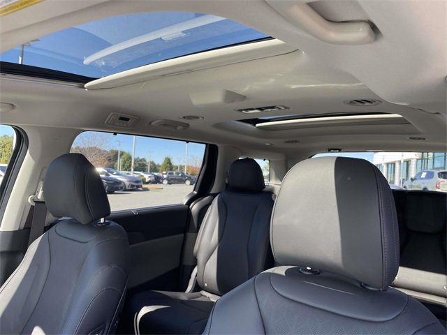 New 2026 Kia Carnival SX image 29