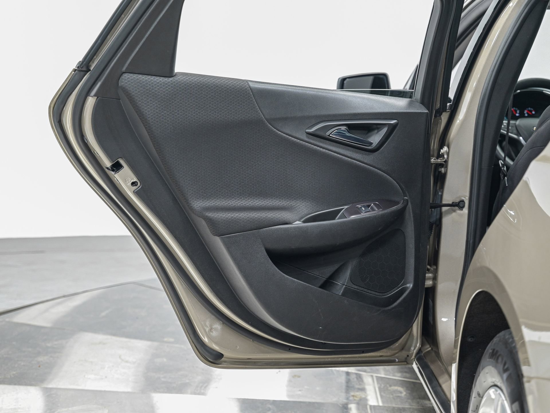 Used 2022 Chevrolet Malibu LS image 26