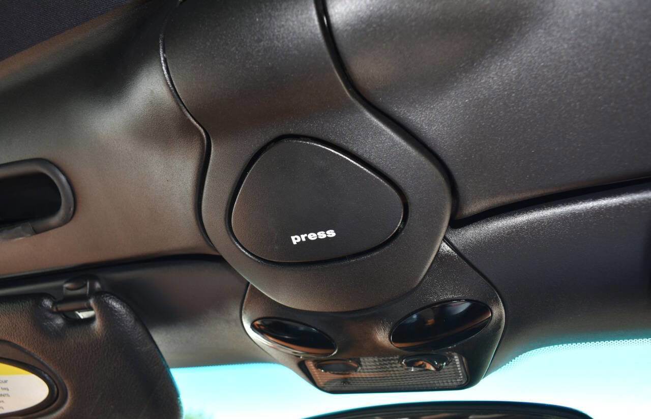 Used 2001 Porsche Boxster S RWD image 69