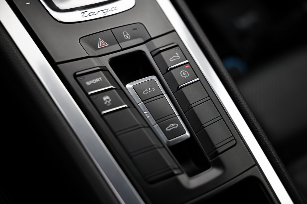 Certified 2016 Porsche 911 Targa 4 image 39