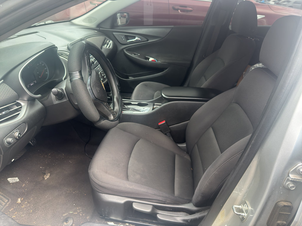 Used 2017 Chevrolet Malibu LS FWD image 1