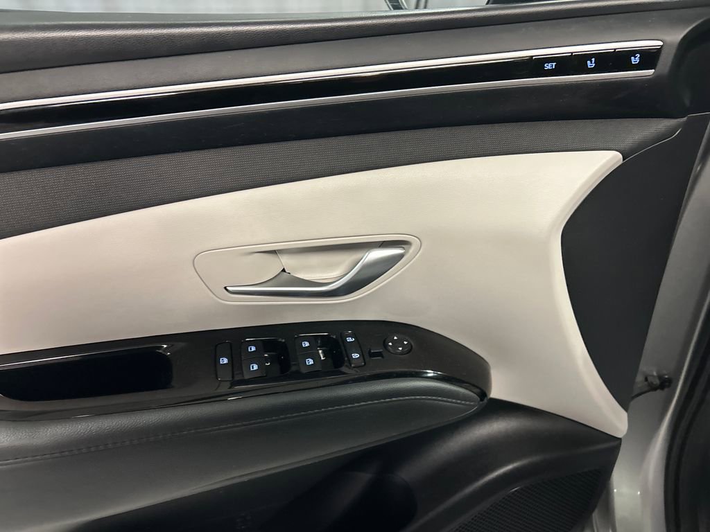 Used 2023 Hyundai Tucson Limited image 12