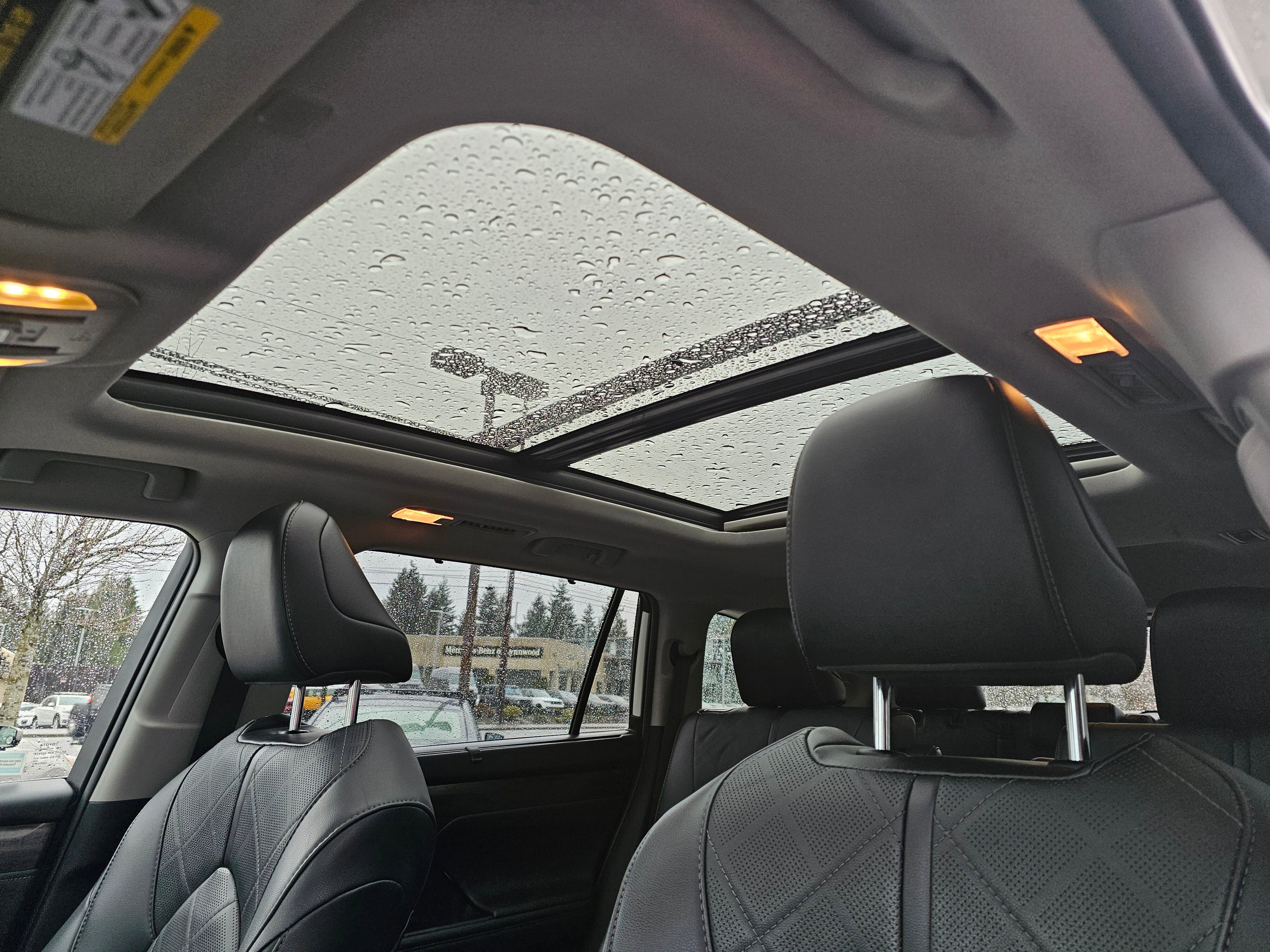 Used 2021 Toyota Highlander Platinum AWD/4WD image 24