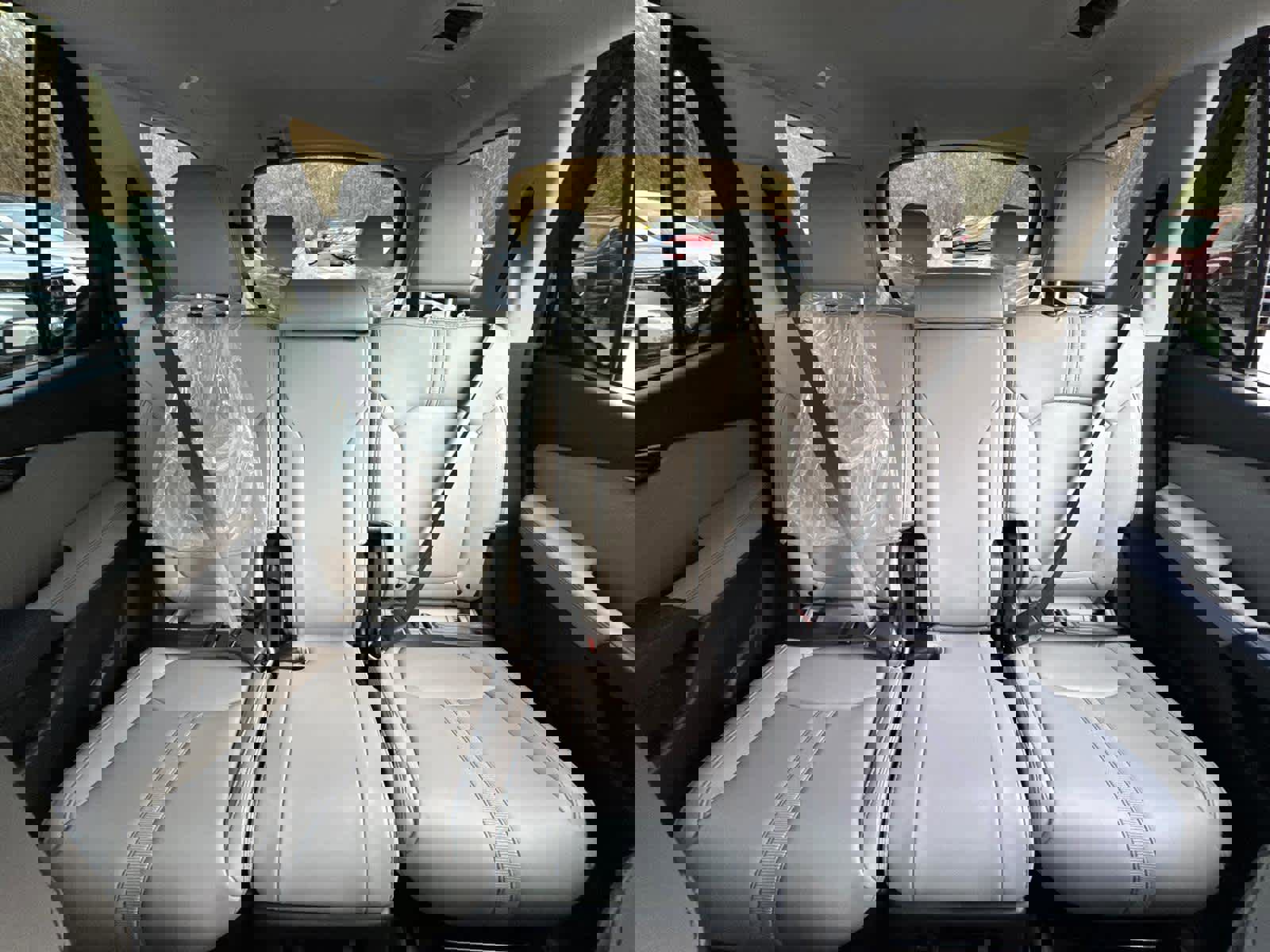 New 2025 Honda Pilot Touring image 30