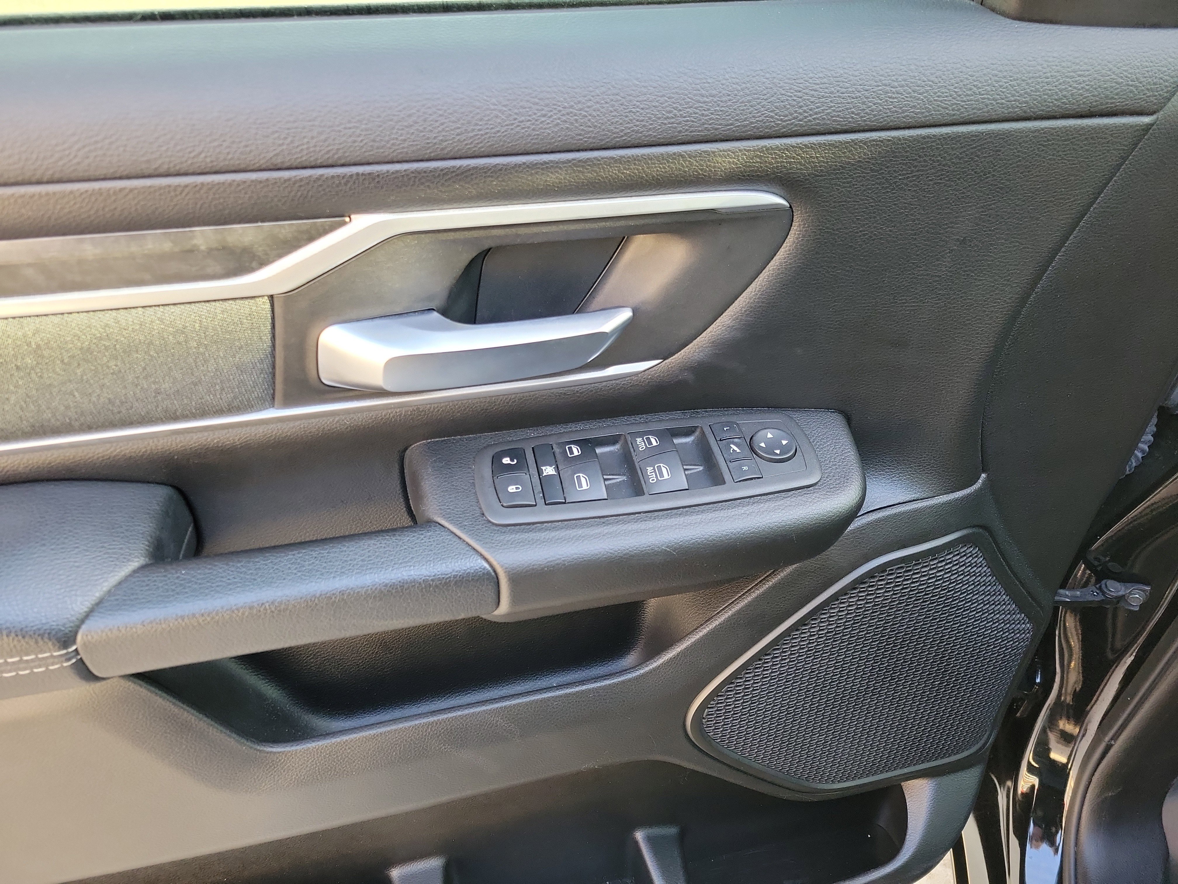 Used 2022 RAM 1500 Big Horn image 9