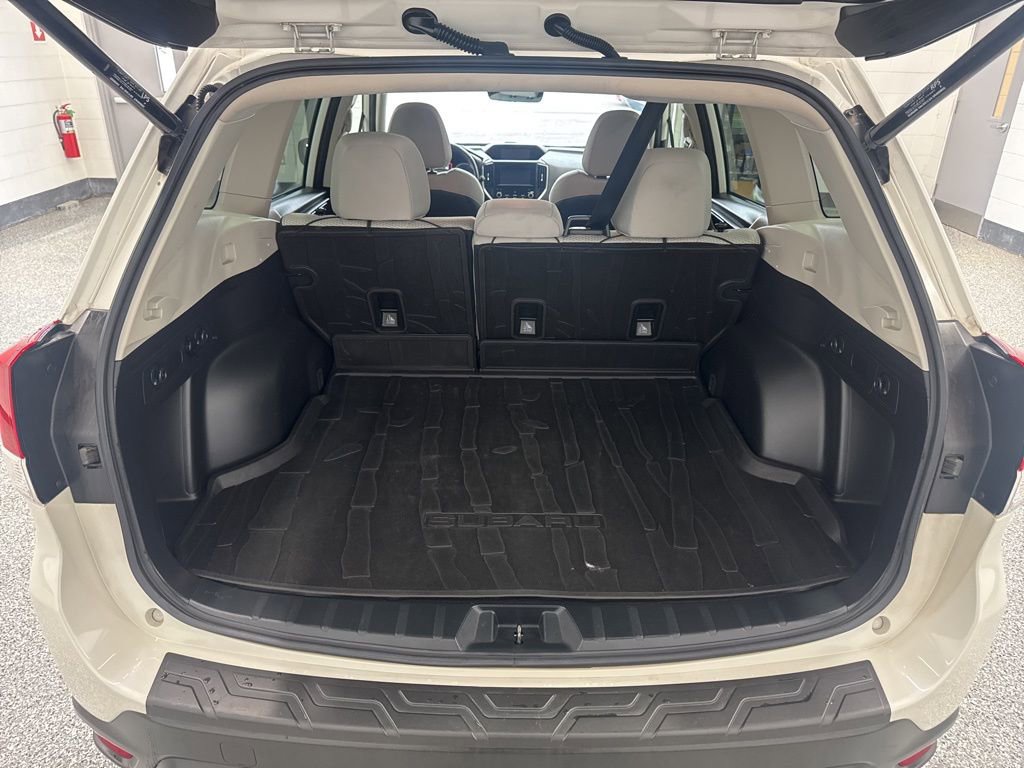 Used 2020 Subaru Forester Premium image 11
