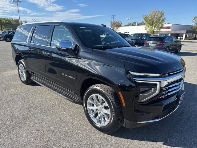 New 2026 Chevrolet Suburban Premier image 8